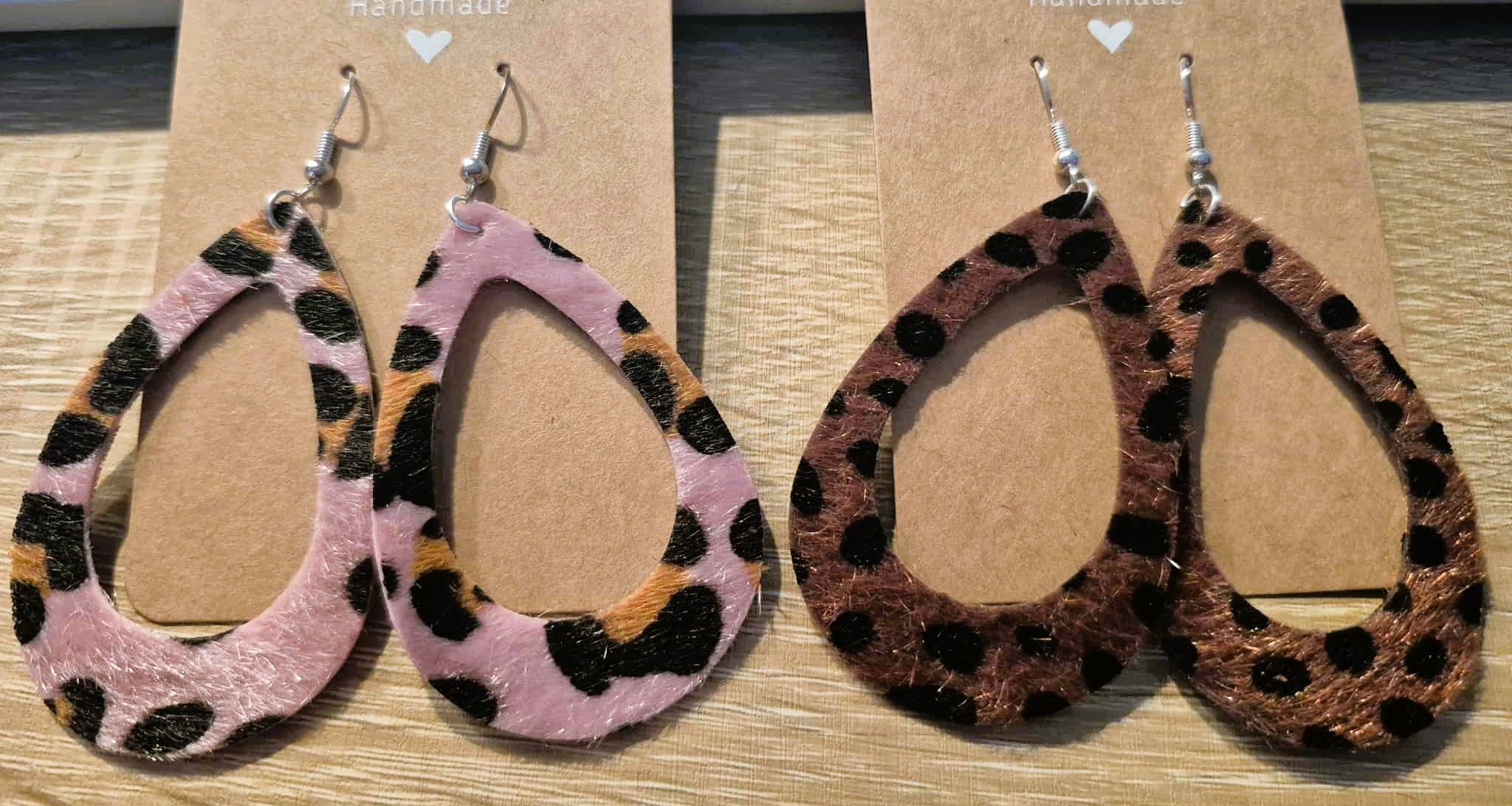 Boucles d'oreilles pendantes style léopard