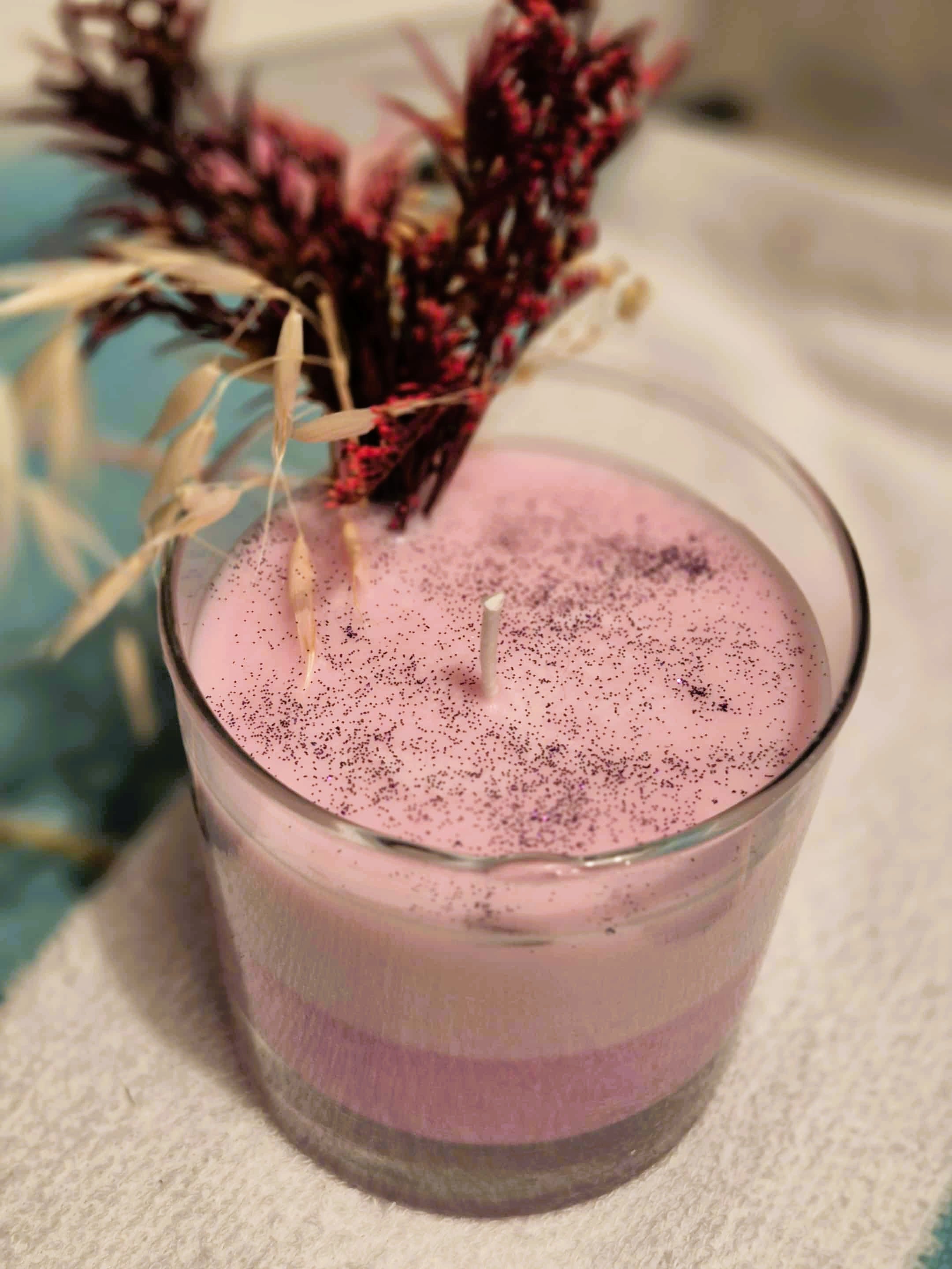 Bougie parfumée “Douce Lavande” – Cire de soja naturelle