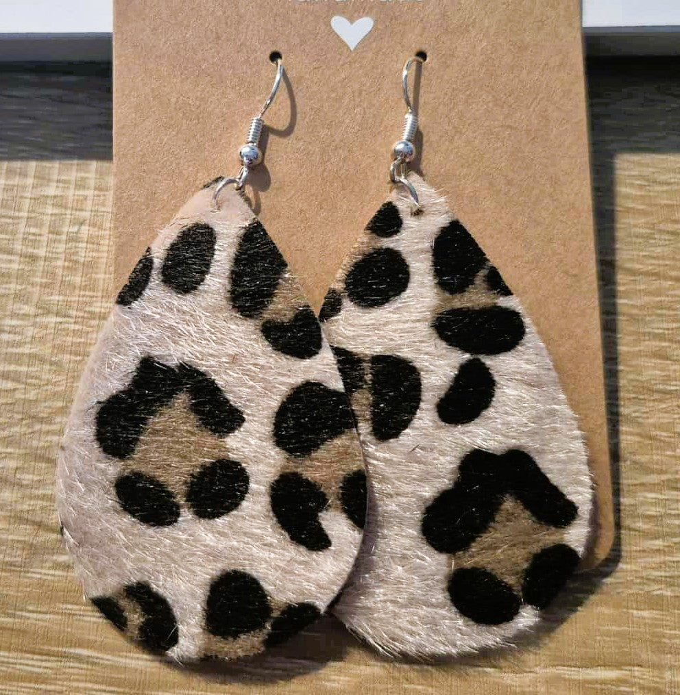 Boucles d'oreilles pendantes larme motif léopard